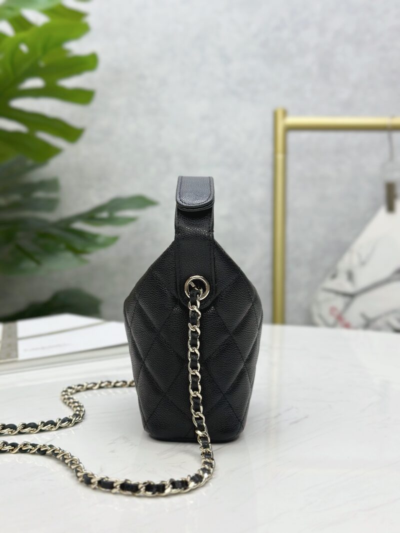 Chanel 25C Black Caviar Hobo Clutch on Chain - Image 7