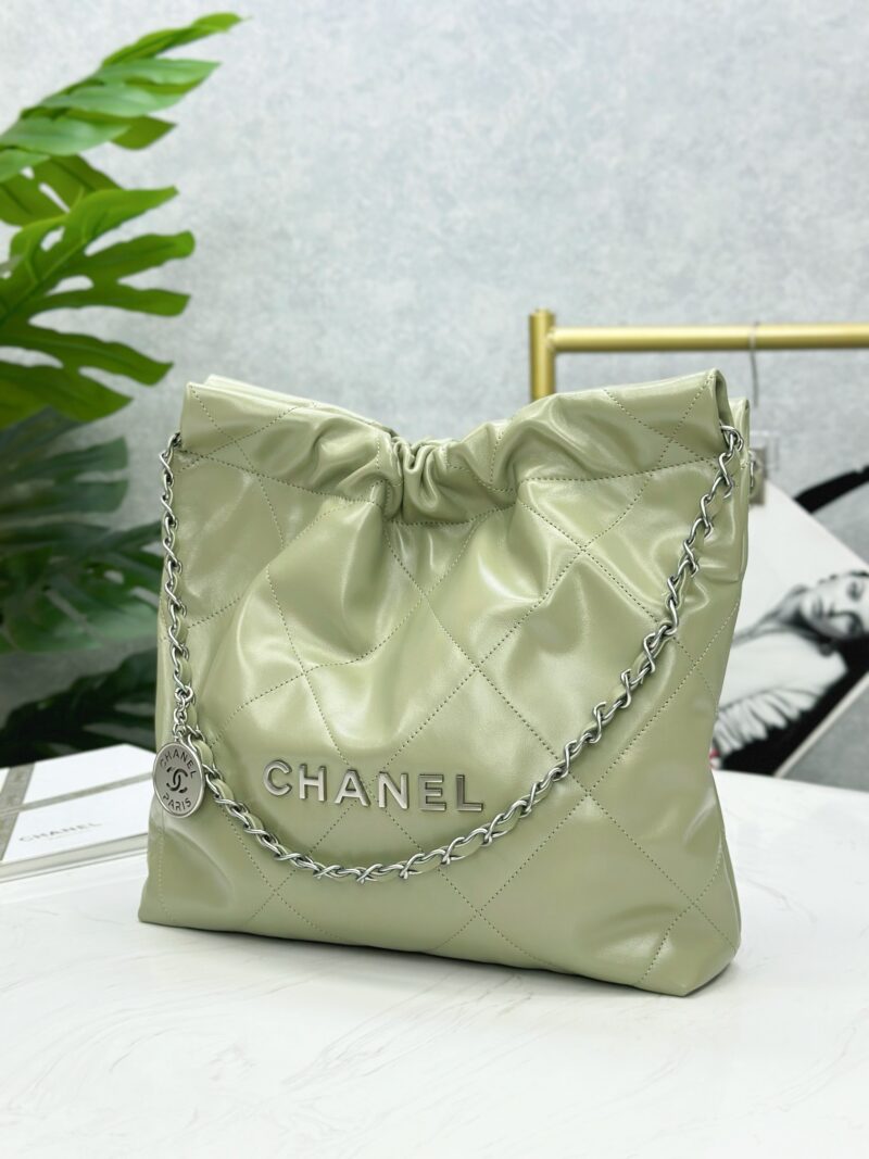 Chanel 22 Backpack - Image 4