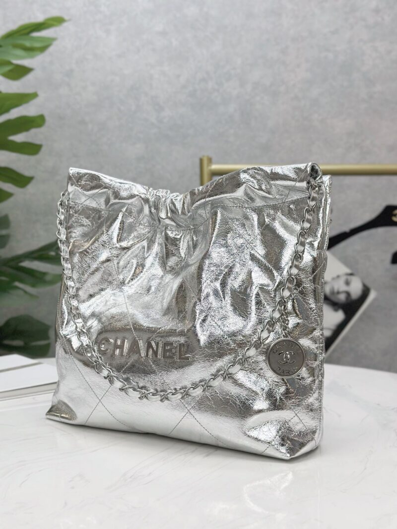 Chanel 25C Hobo 22 Bag 35cm Silver Metalic Lambskin - Image 8