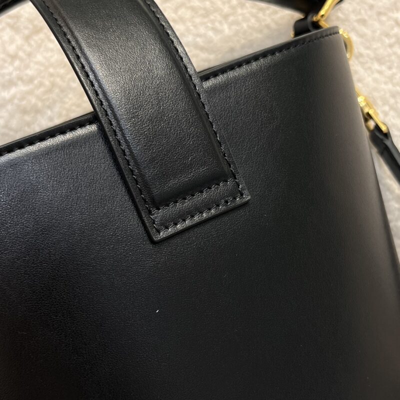 Celine SMALL LOUISE BAG in SMOOTH CALFSKIN Black - Image 2