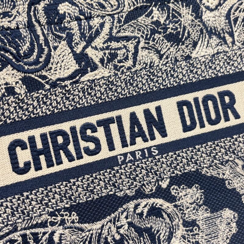 Small Dior Book Tote White and Navy Blue Toile de Jouy Sauvage Embroidery with Navy Blue Calfskin - Image 9