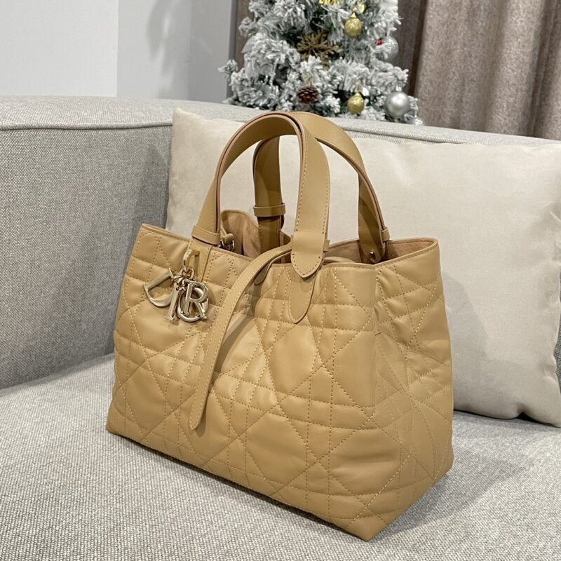 Medium Dior Toujours Bag Medium Tan Macrocannage Calfskin - Image 6