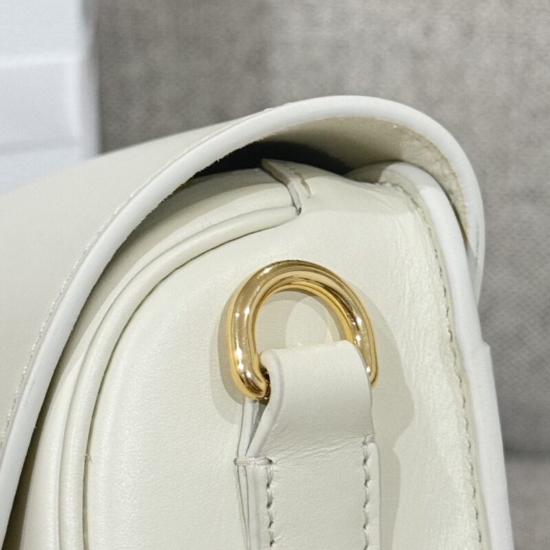 Medium Dior Bobby Bag Latte Box Calfskin - Image 7