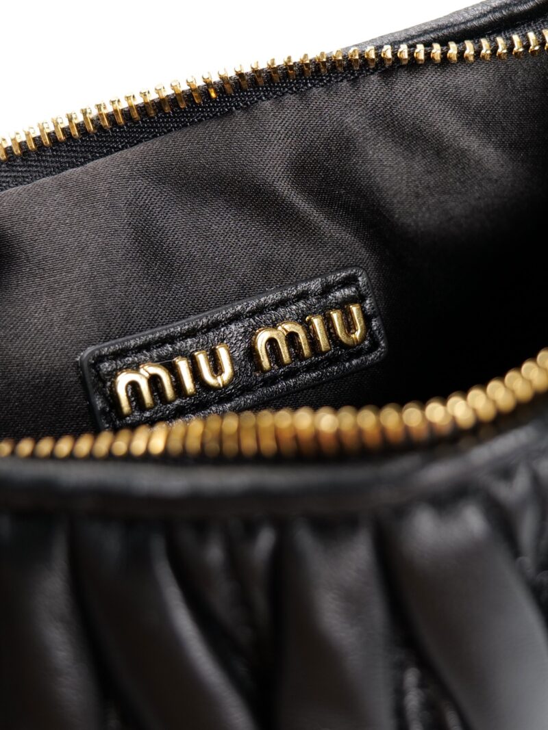 Miumiu Wander matelassé nappa leather hobo bag Black - Image 8