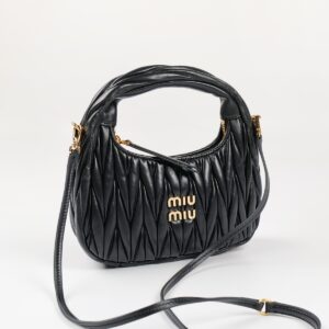 Replica Miu Miu Wander Matelassé Nappa Leather Hobo Bag Black - Designer luxury handbag