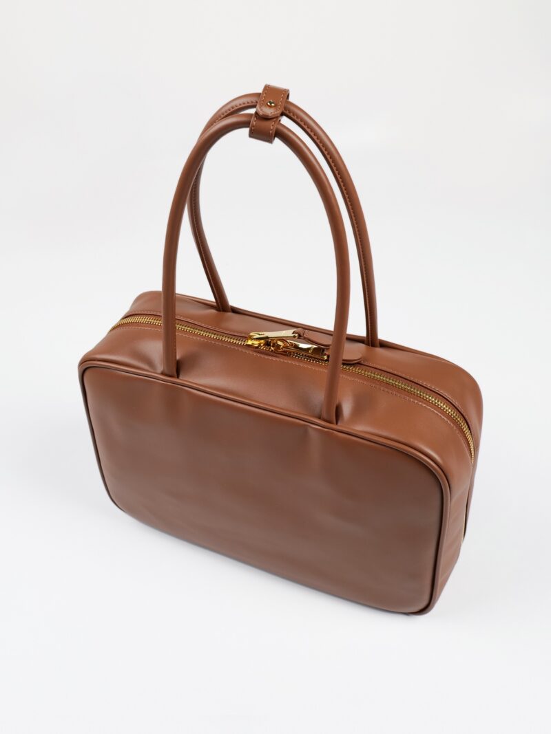 Miumiu Leather Beau bag Cognac - Image 4