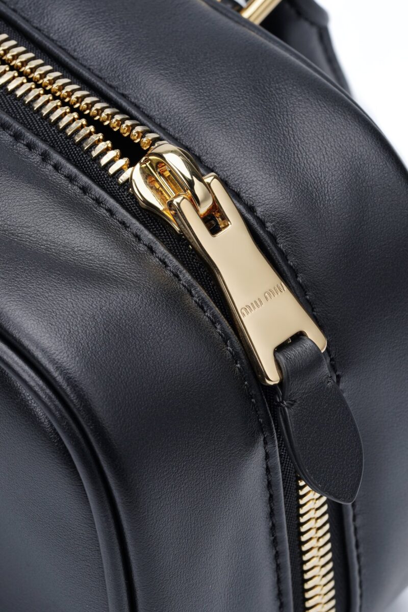 Miumiu Arcadie leather bag Black - Image 3