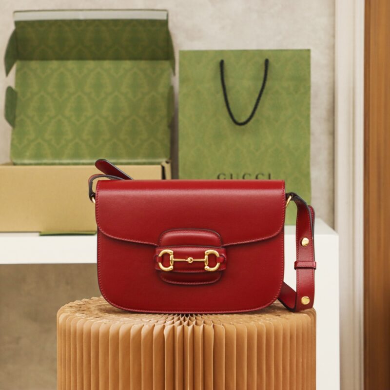 Replica Gucci Horsebit 1955 Small Shoulder Bag Red – Iconic Leather Bag with Horsebit Hardware