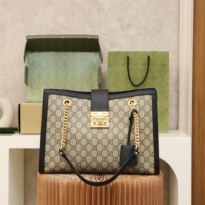 Replica Gucci Padlock Medium Shoulder Bag – GG Supreme Canvas with Gold Padlock Designer-Inspired Bag