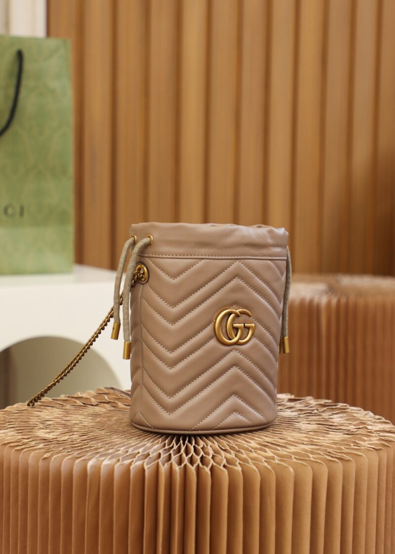 Gucci GG Marmont mini bucket bag taupe - Image 2