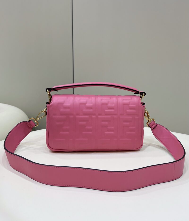 Fendi Baguette Red leather bag - Image 8