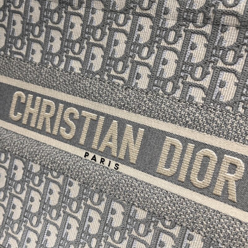 Medium Dior Book Tote Ecru and Gray Dior Oblique Embroidery - Image 6