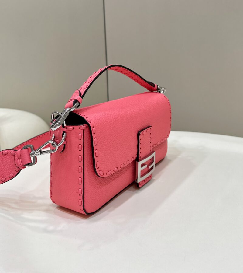 Fendi Baguette Red Selleria bag with 612 hand-sewn stitches - Image 4