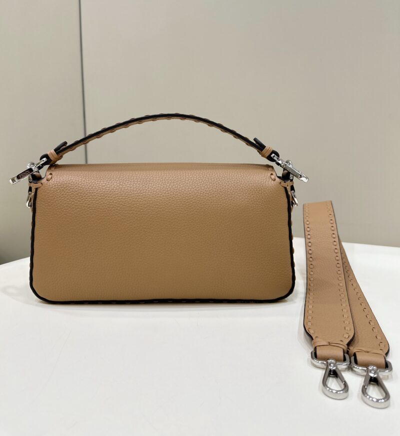 Fendi Baguette Cappuccino-coloured Selleria bag with 612 hand-sewn stitches - Image 3