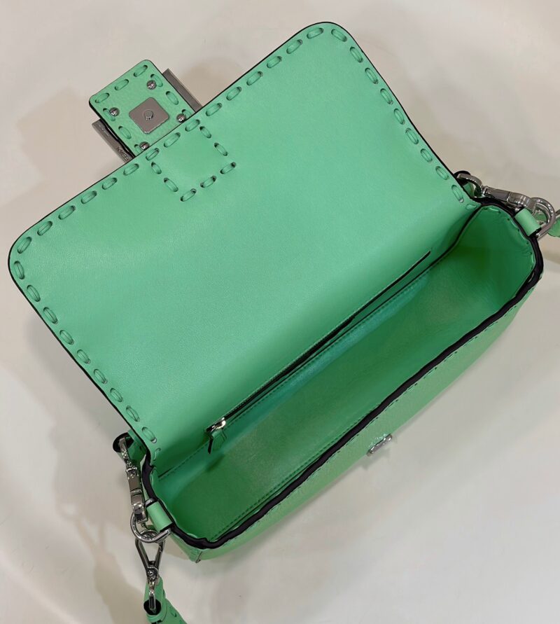 Fendi Baguette Green Selleria bag with 612 hand-sewn stitches - Image 6