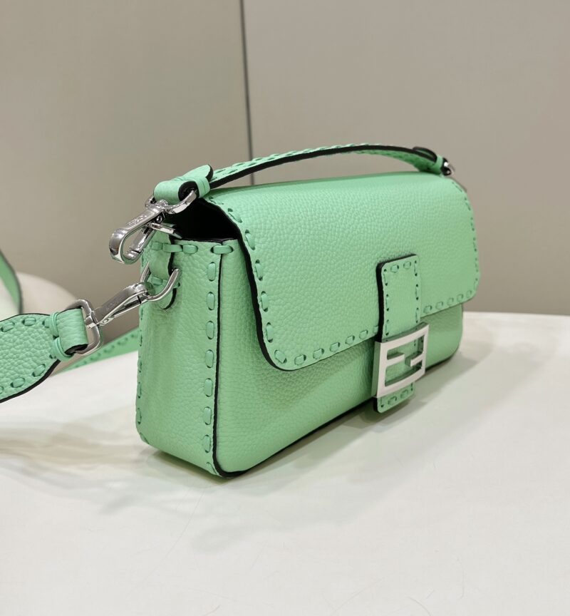 Fendi Baguette Green Selleria bag with 612 hand-sewn stitches - Image 9