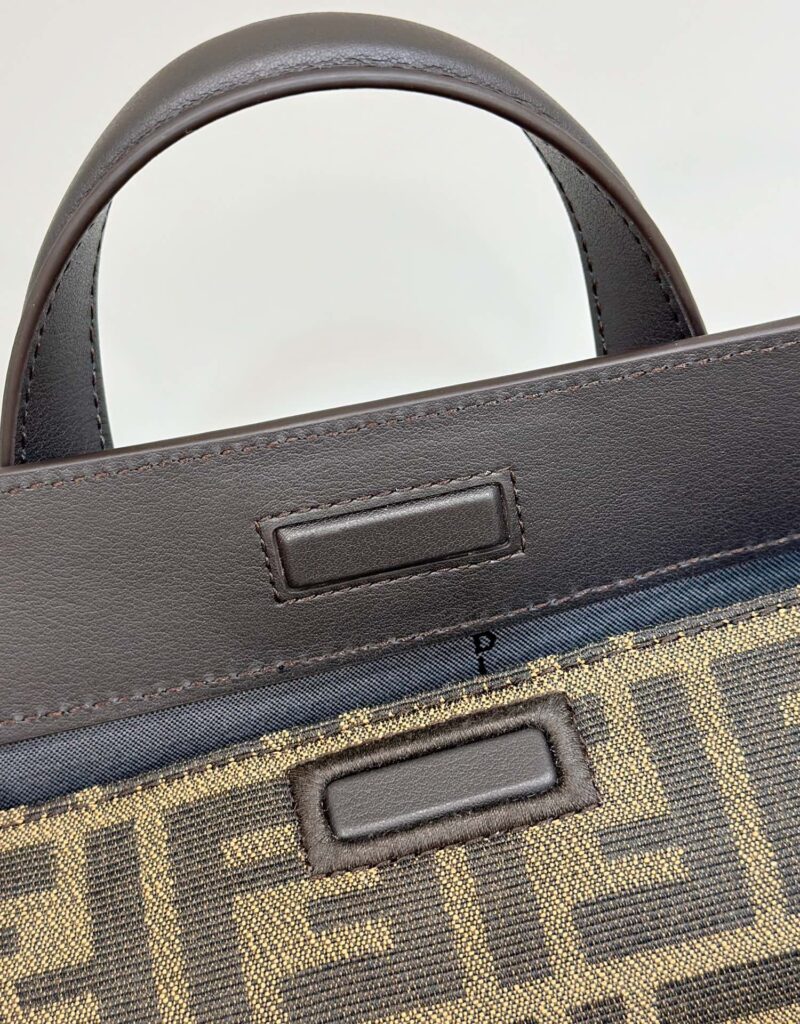 Fendi Boston 365bag in Black - Image 3