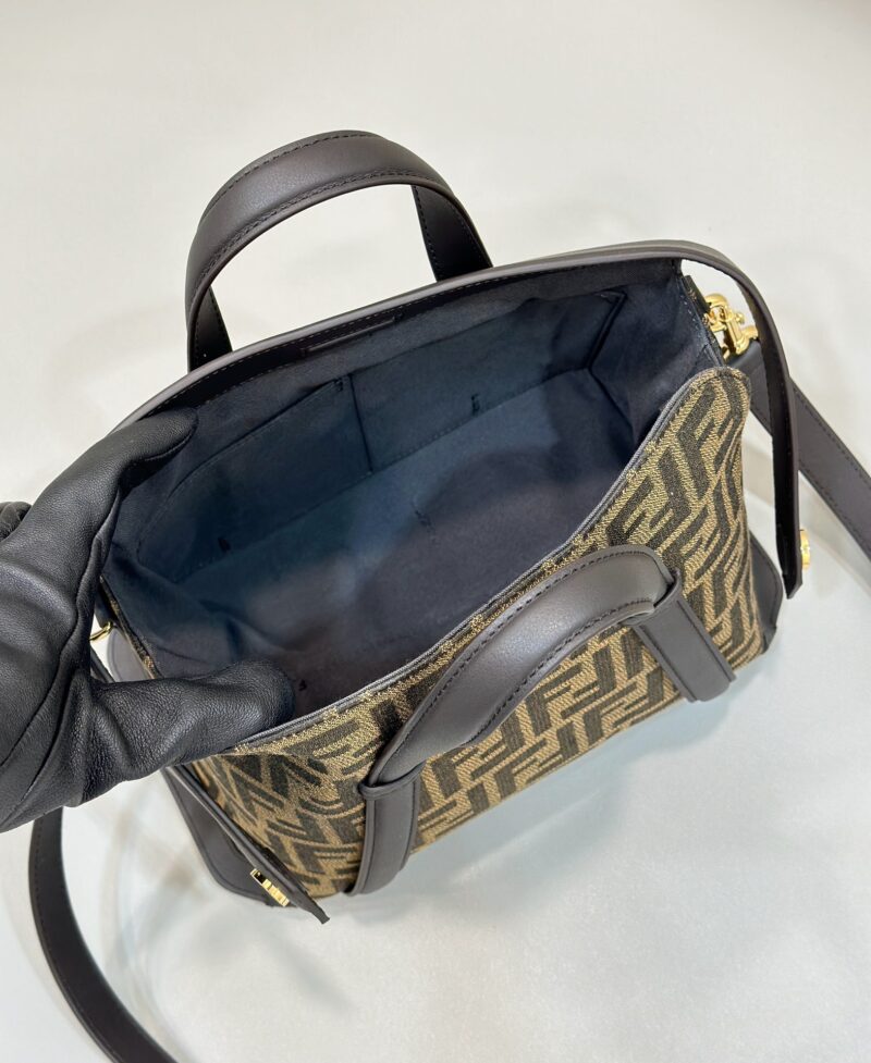 Fendi Boston 365bag in Black - Image 6