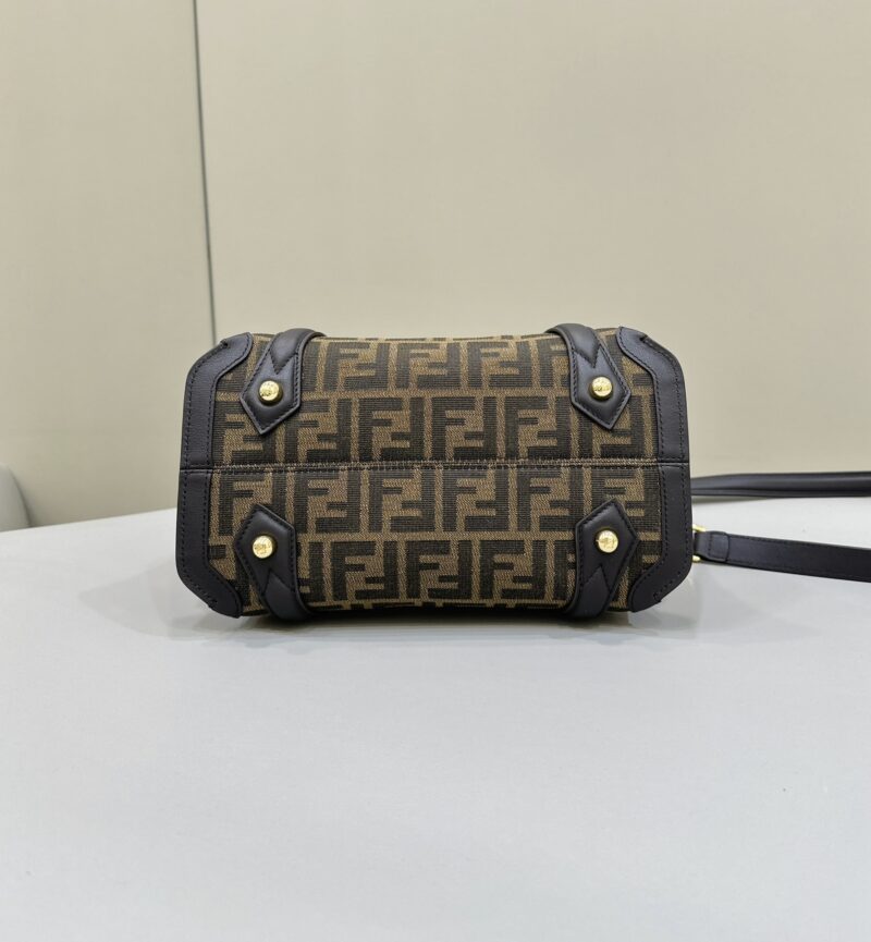 Fendi Boston 365bag in Black - Image 7