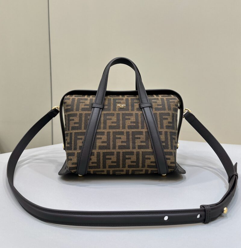 Fendi Boston 365bag in Black - Image 8