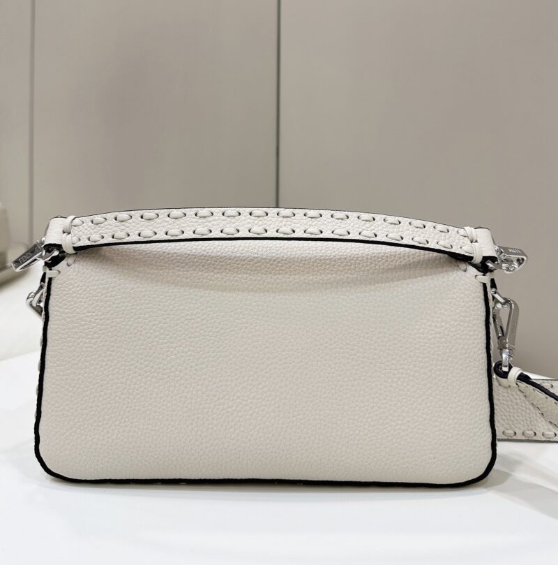 Fendi Baguette White Selleria bag with 612 hand-sewn stitches - Image 9