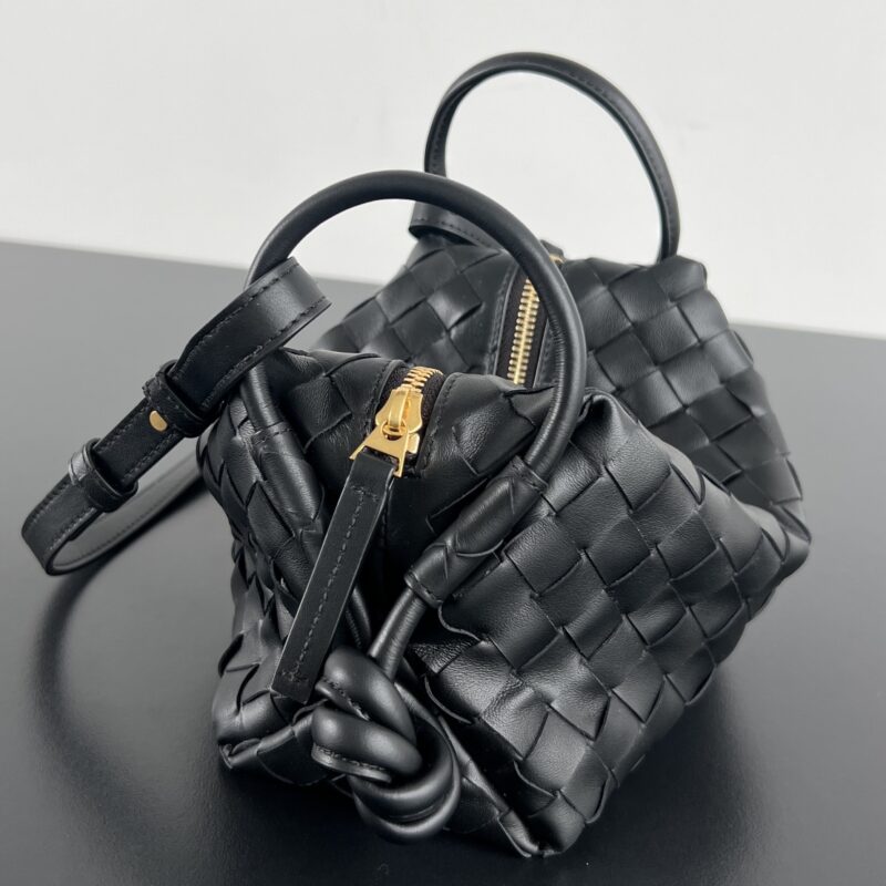 Bottega Veneta Top Handle Loop Black - Image 5