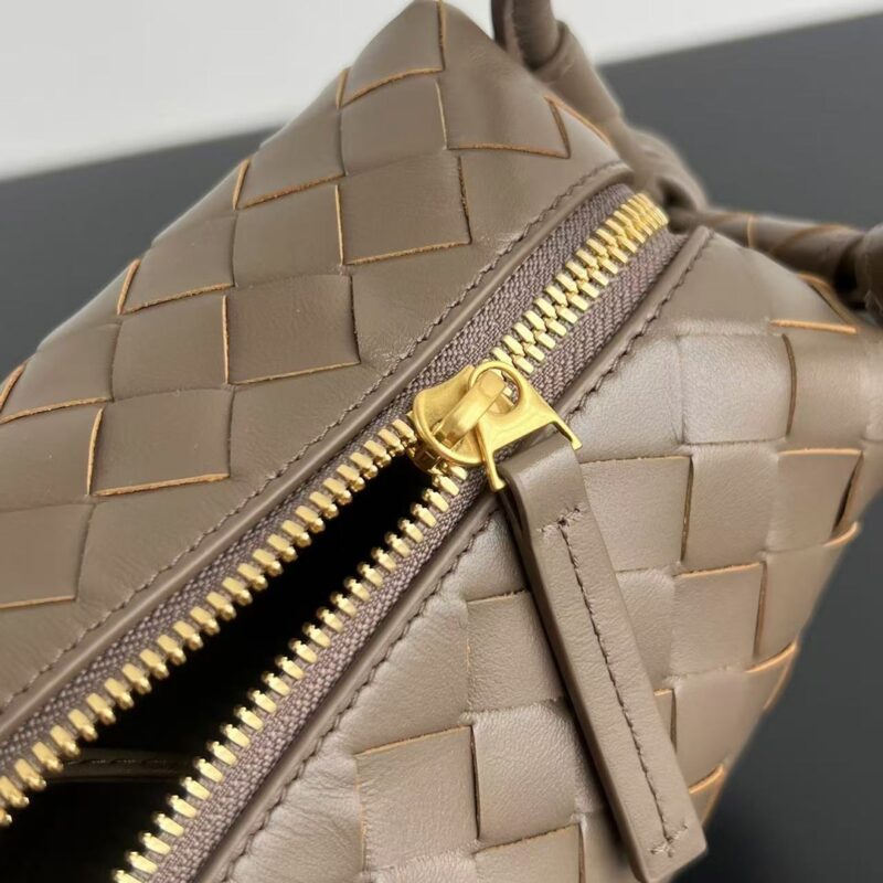 Bottega Veneta Top Handle Loop Pinecone - Image 2