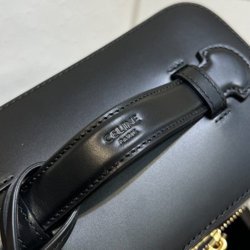 CELINE VANITY in Natural Calfskin Black - Image 7