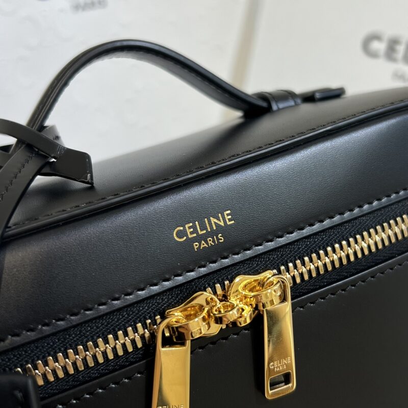 CELINE VANITY in Natural Calfskin Black - Image 9