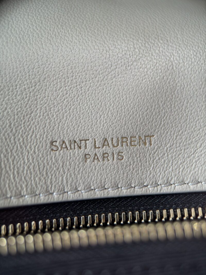 YSL CALYPSO small in shiny leather White - Image 9