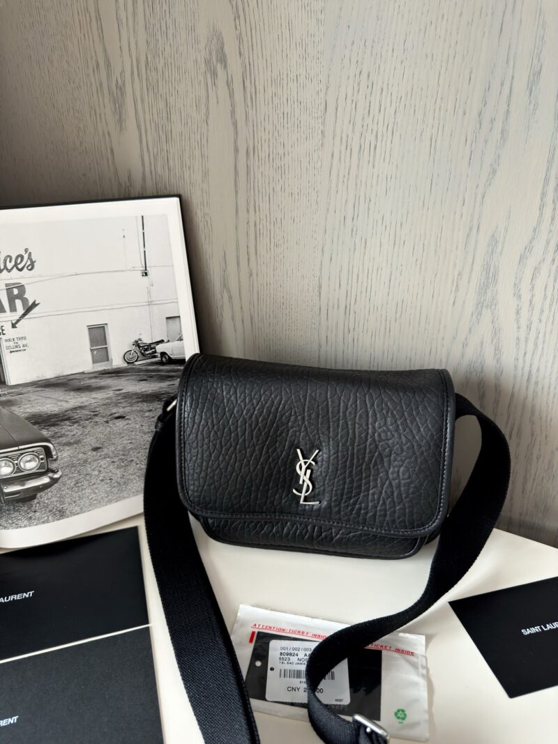 YSL NIKI small messenger in grained lambskin Black - Image 6