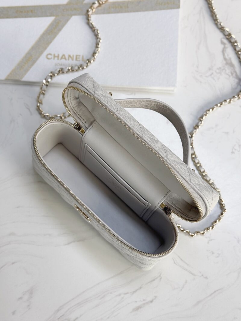 Chanel 25C Long Vanity with Chain Grey - Image 5