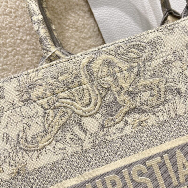 Medium Dior Book Tote Ecru and Gray Toile de Jouy Embroidery - Image 3