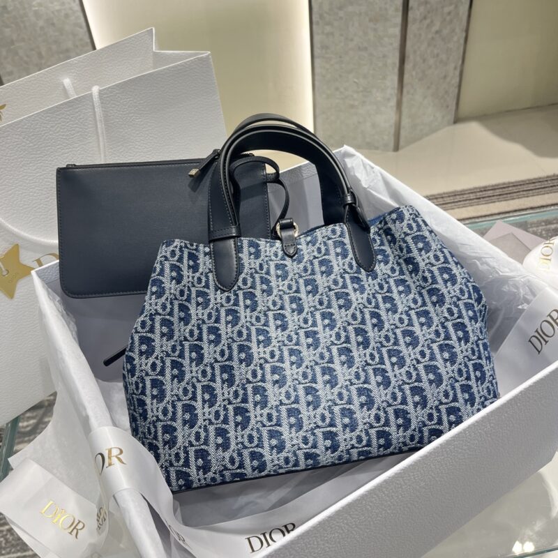 Medium Dior Toujours Bag Blue Denim Dior Oblique Jacquard - Image 8