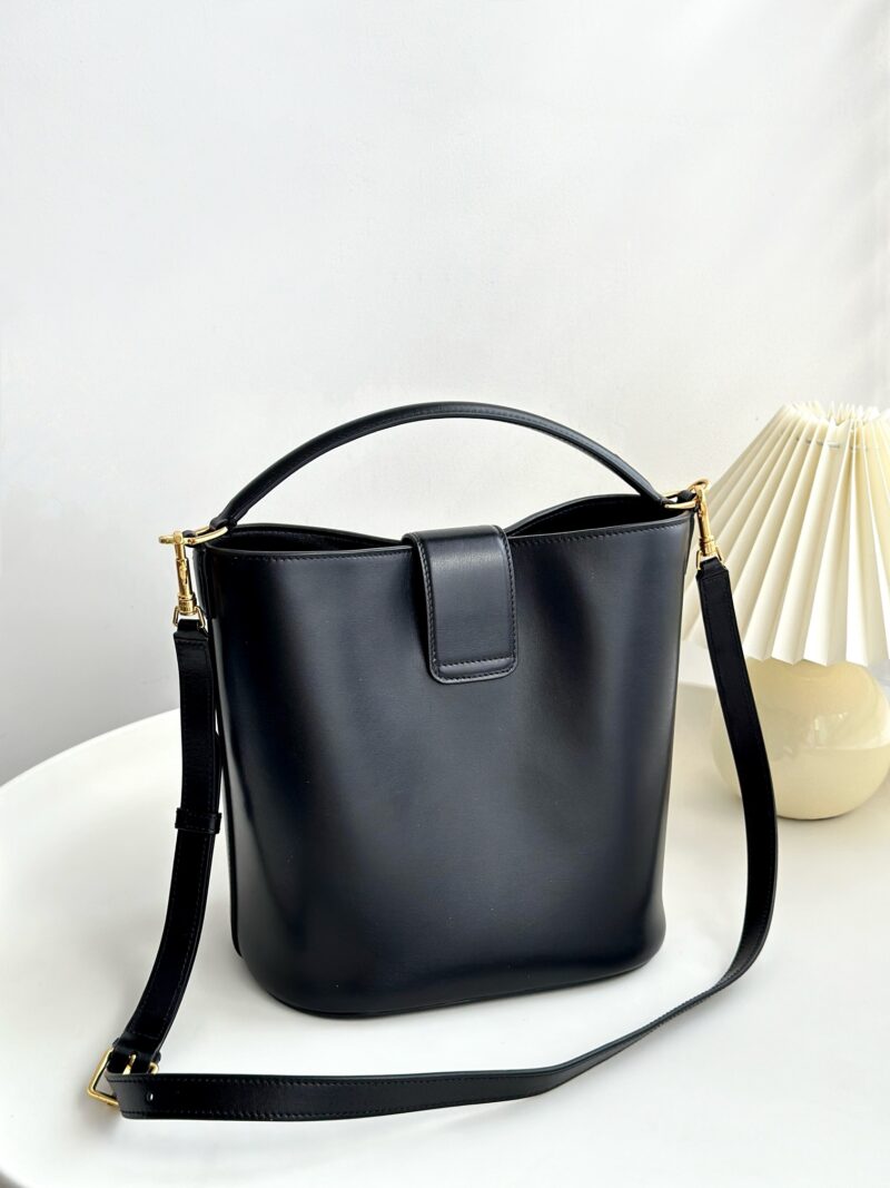 Celine MEDIUM LOUISE BAG in SMOOTH CALFSKIN Black - Image 6