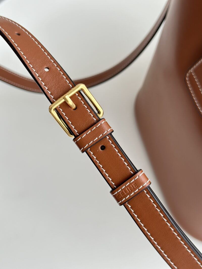 Celine MEDIUM LOUISE BAG in SMOOTH CALFSKIN Tan - Image 3