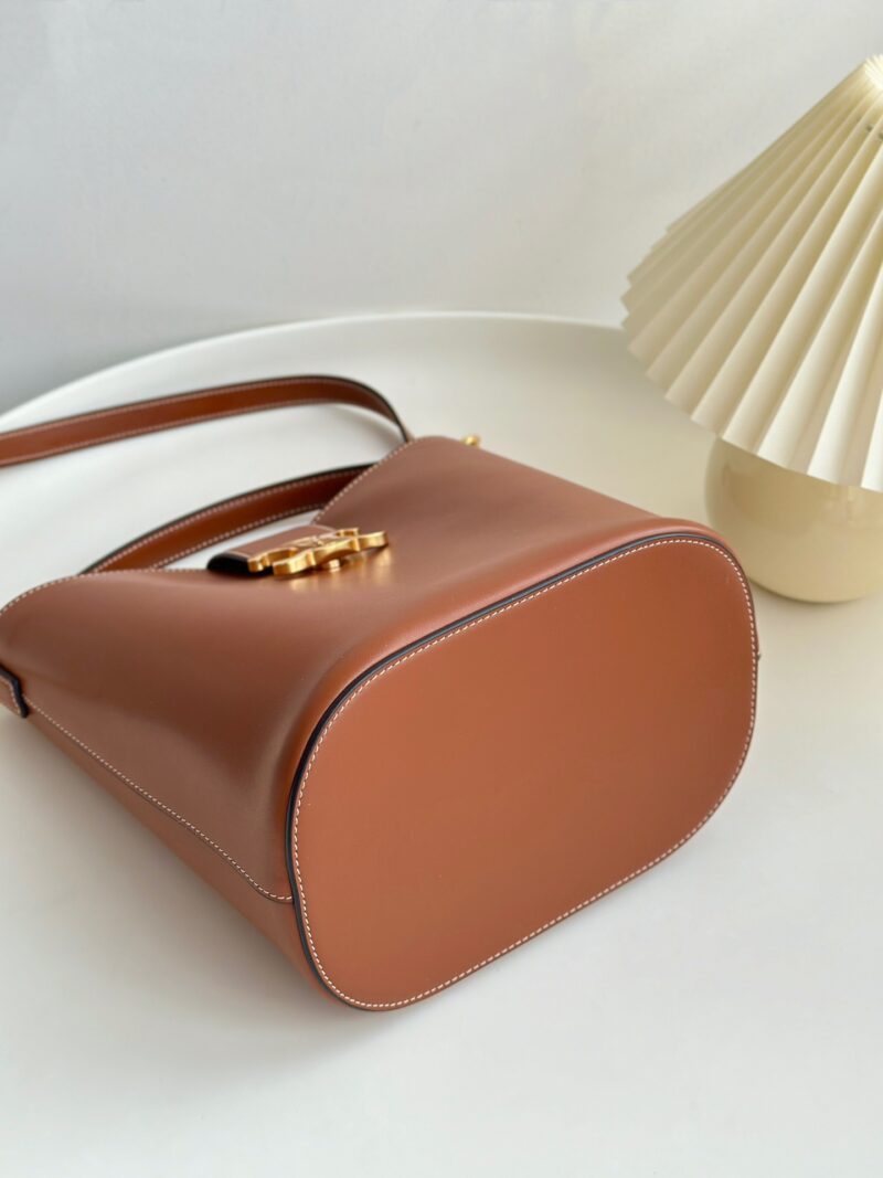 Celine MEDIUM LOUISE BAG in SMOOTH CALFSKIN Tan - Image 6