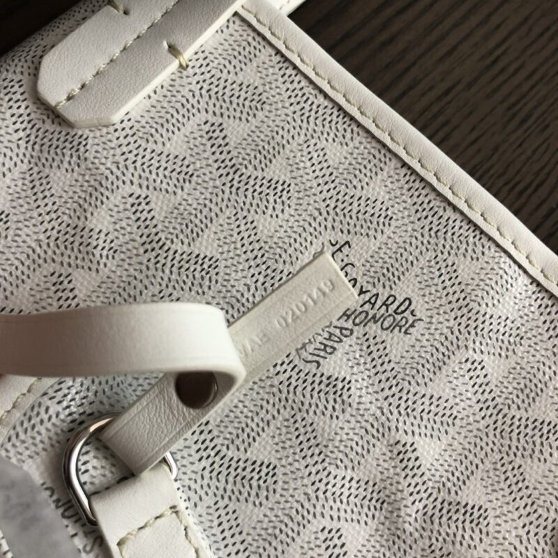 Goyard Saint Louis PM Bag White - Image 4