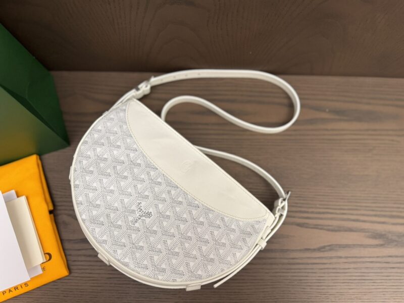 Goyard White Hirondelle bag - Image 6