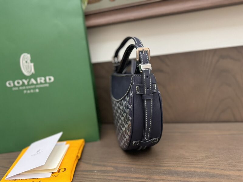 Goyard Navy Blue Hirondelle bag - Image 5