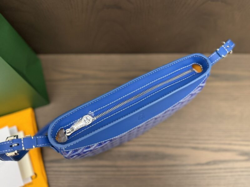 Goyard Blue Hirondelle bag - Image 6