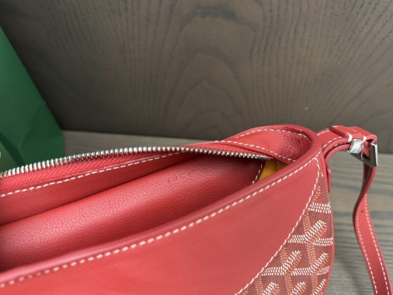 Goyard Red Hirondelle bag - Image 4