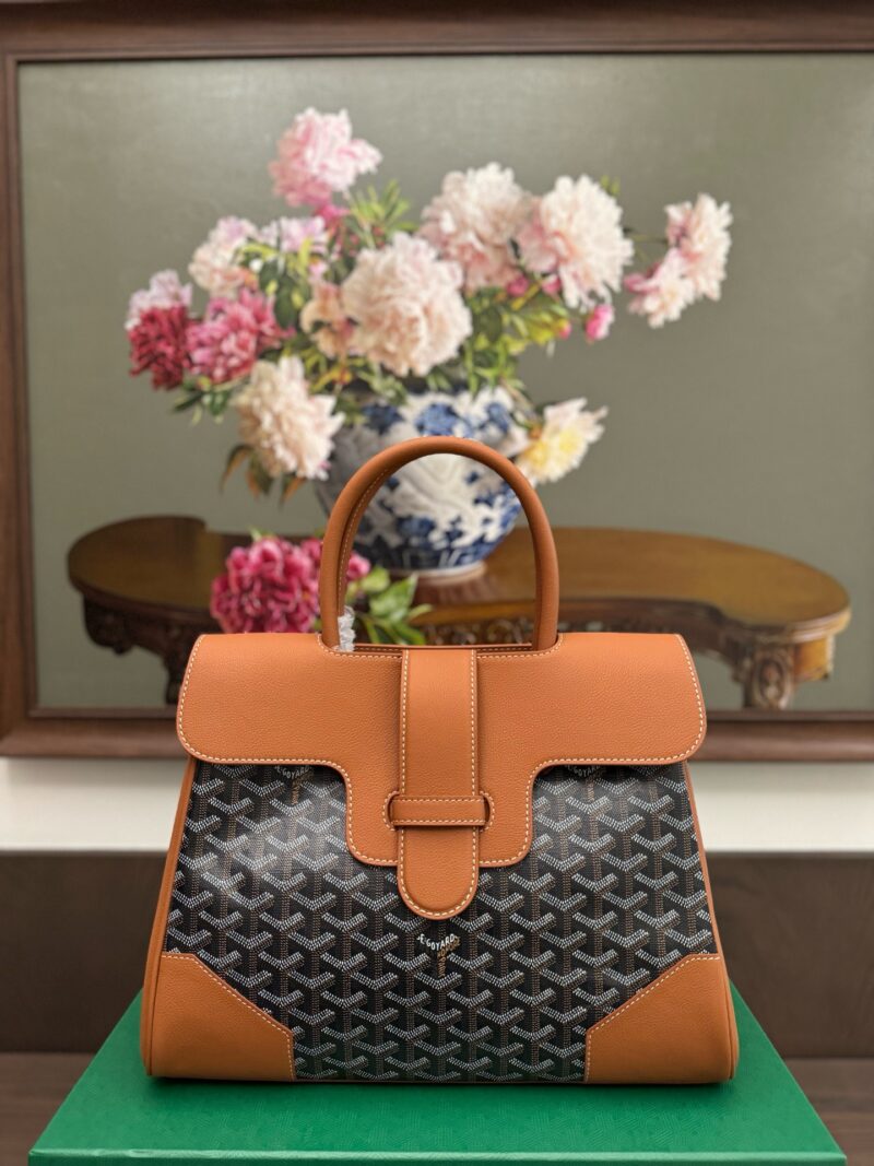 Replica Goyard Saïgon Tote Bag Tan Front View