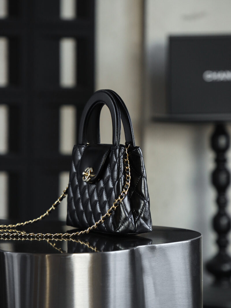 Chanel Kelly Top Handle Shopping Bag - Image 2