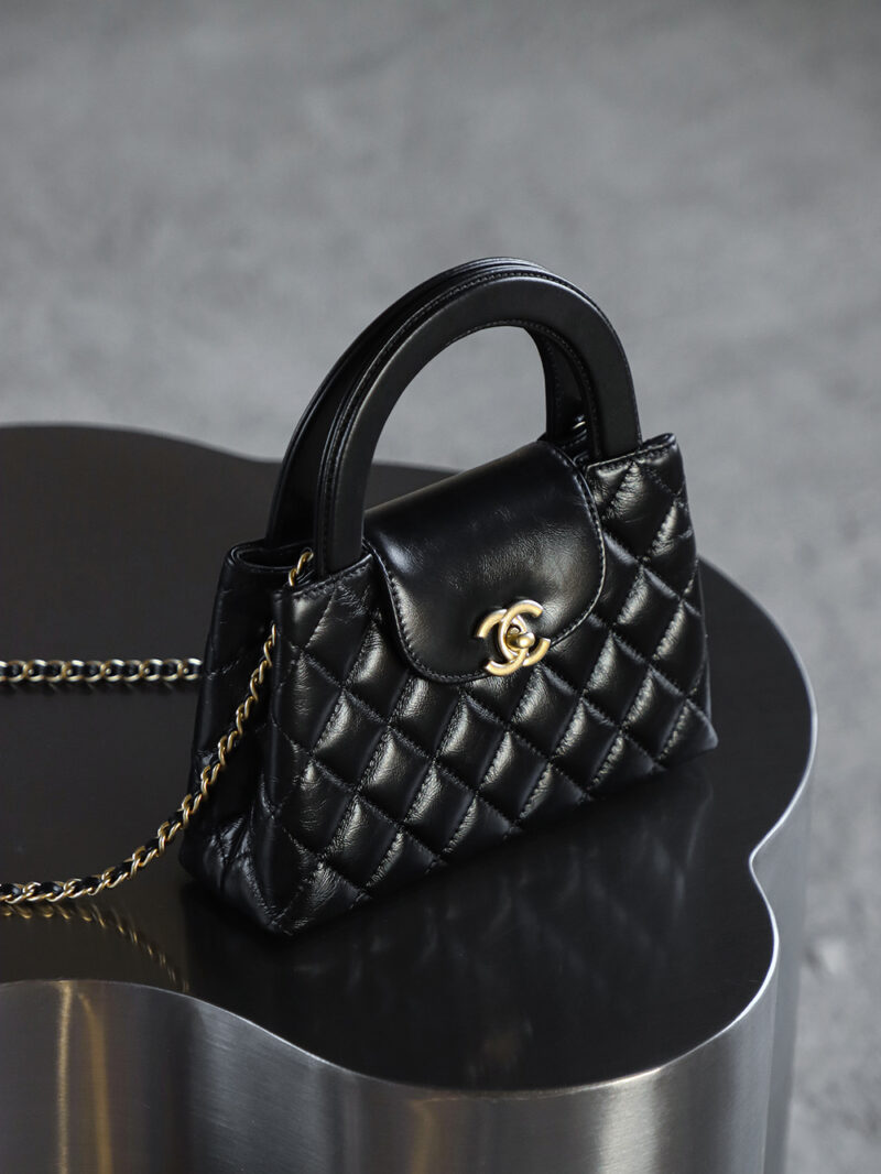 Chanel Kelly Top Handle Shopping Bag - Image 3