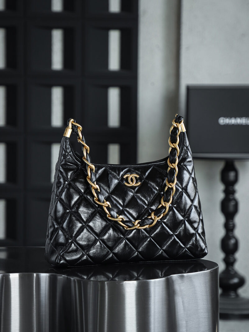 Chanel 24A Hobo Bag Black - Image 2