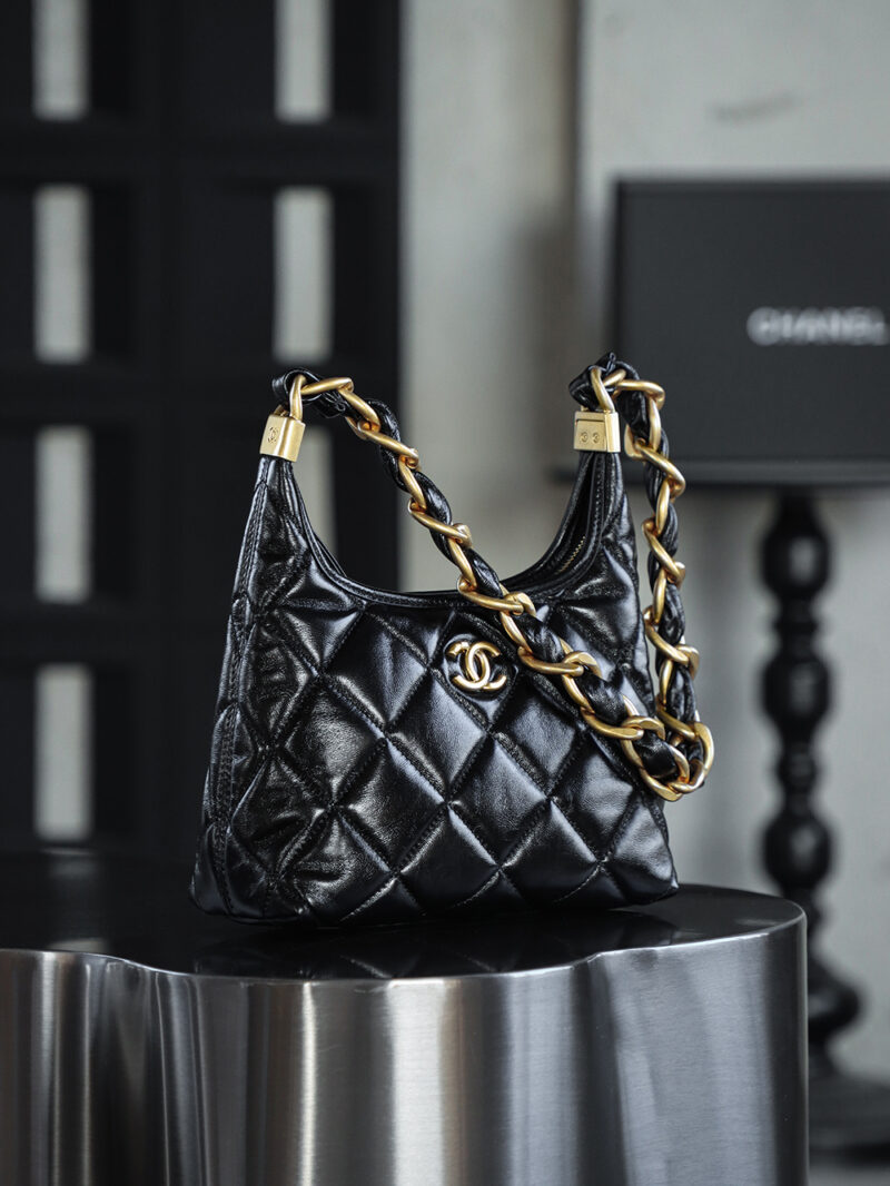 Chanel  Shiny Lambskin Quilted Small Hobo Black - Image 8