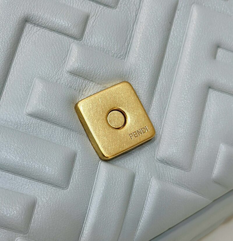 Fendi Baguette Light Blue leather bag - Image 8