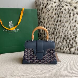 Replica Goyard Saïgon Souple Mini Bag Navy Blue – Elegant Goyard Designer-Inspired Crossbody Bag in Navy Blue